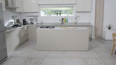 Het gemak en de elegantie van een gietvloer in Zwolle: een moderne vloerkeuze Het gemak en de elegantie van een gietvloer in Zwolle: een moderne vloerkeuze
